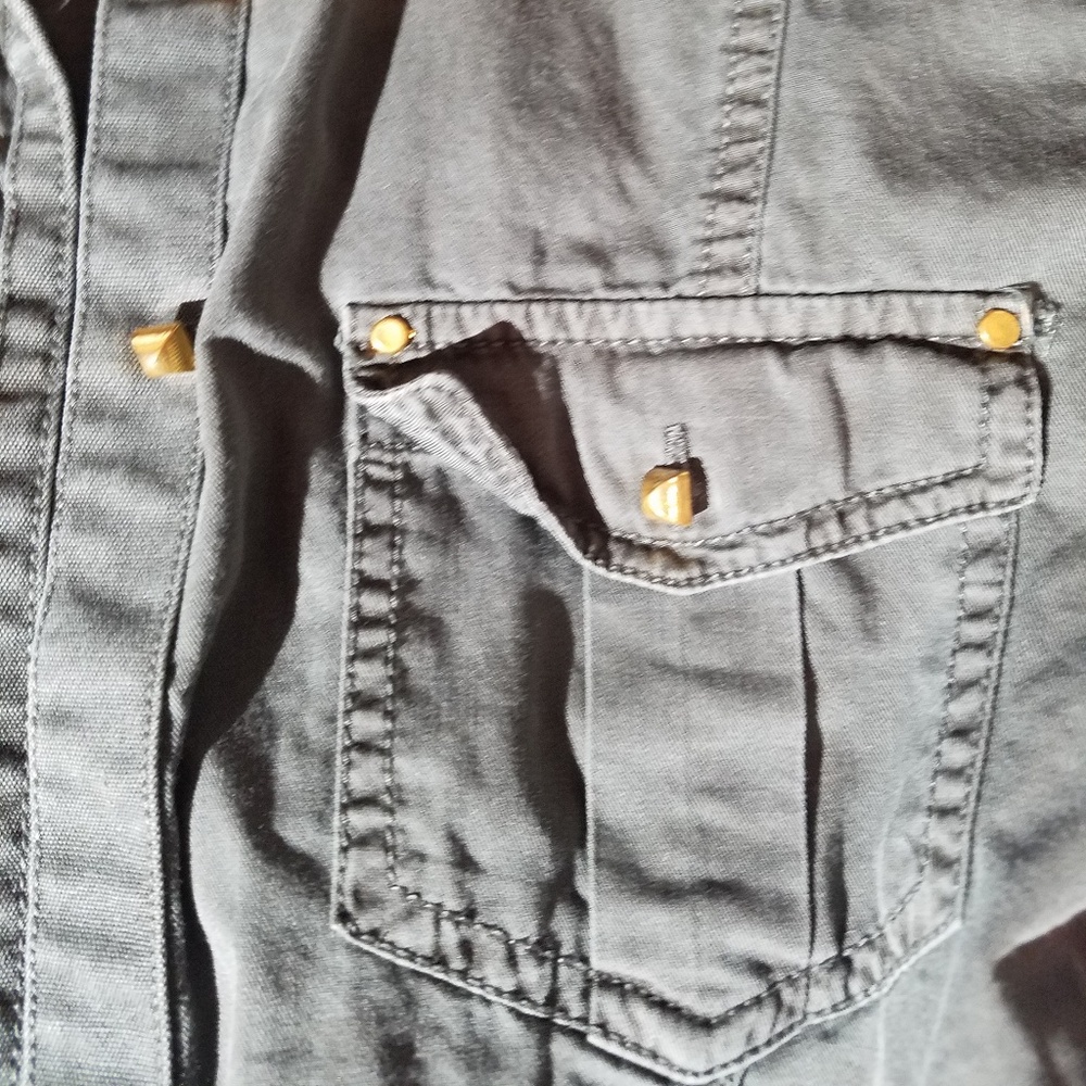 F21 Army Green Button-up - Picture 5 of 6